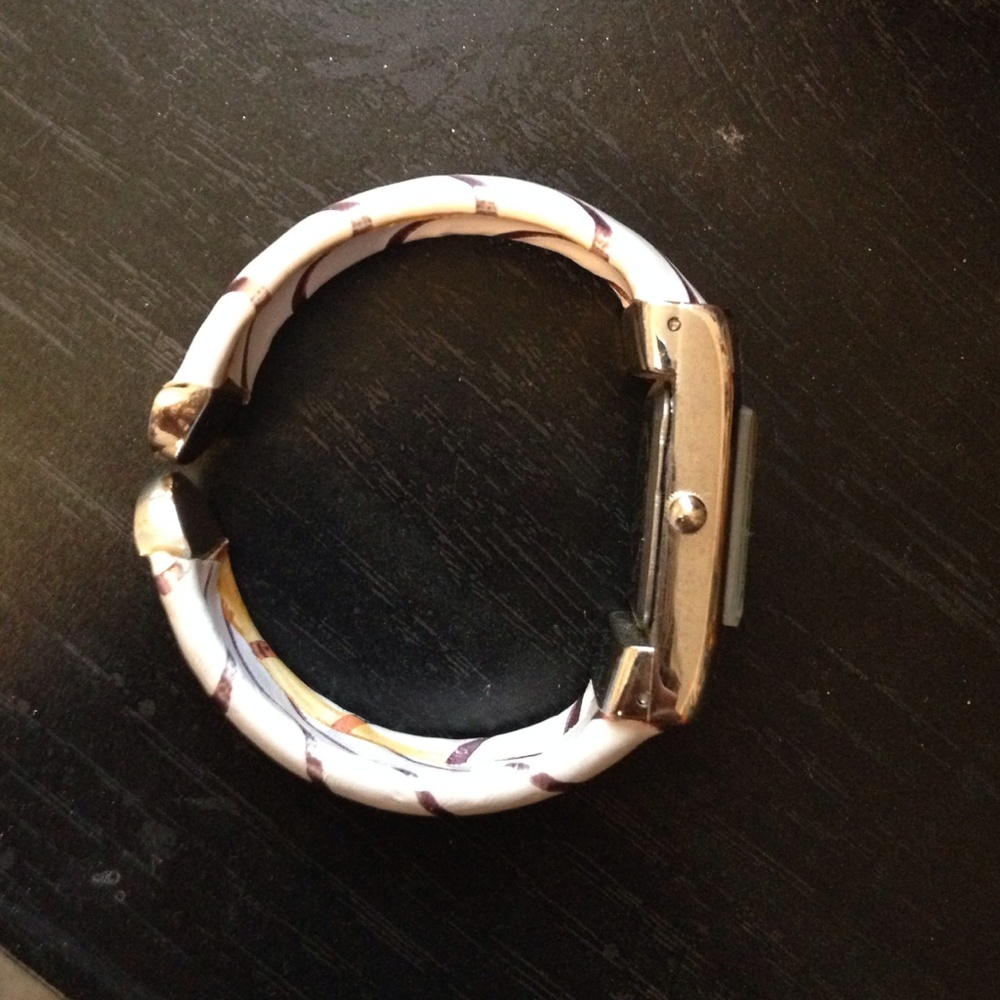 Rectangle Watch - Picture 3 of 4
